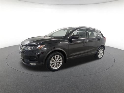 2022 Nissan Rogue Sport SV