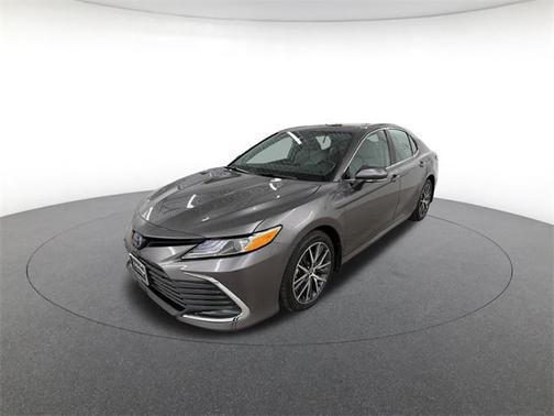 2024 Toyota Camry Hybrid XLE