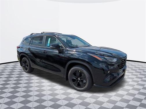 2025 Toyota Highlander Hybrid XLE