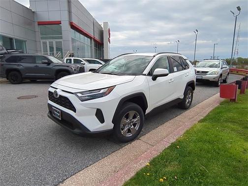 2025 Toyota RAV4 XLE