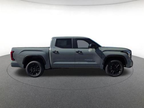 Lunar 2026 Toyota Tundra SR5