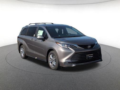 Heavy Metal 2026 Toyota Sienna Limited