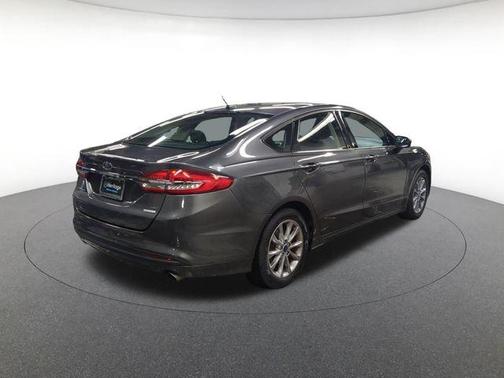 Magnetic 2017 Ford Fusion SE