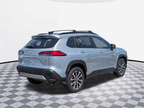 2025 Toyota Corolla Cross XLE
