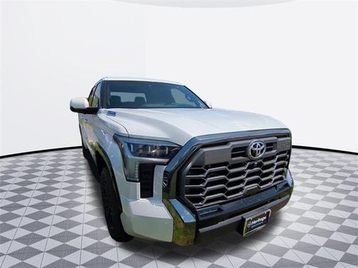 2025 Toyota Tundra Hybrid Platinum