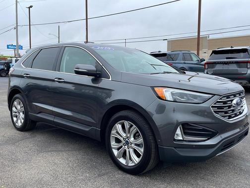 2020 Ford Edge Titanium