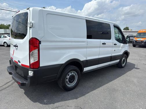 2015 Ford Transit-250 Base