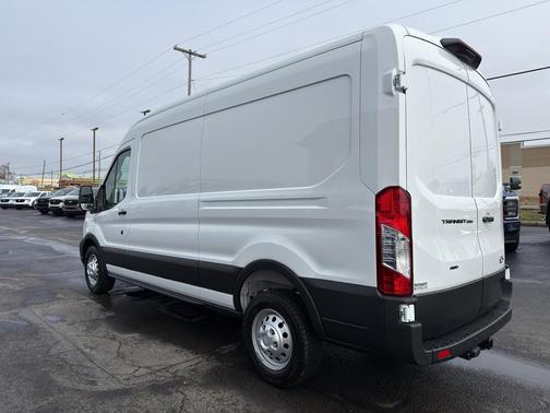 2026 Ford Transit-250 148 WB Medium Roof Cargo
