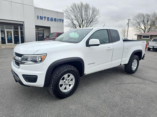 Summit White 2017 Chevrolet Colorado WT
