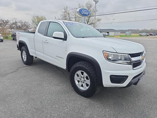 Summit White 2017 Chevrolet Colorado WT