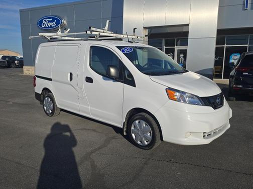 2021 Nissan NV200 S