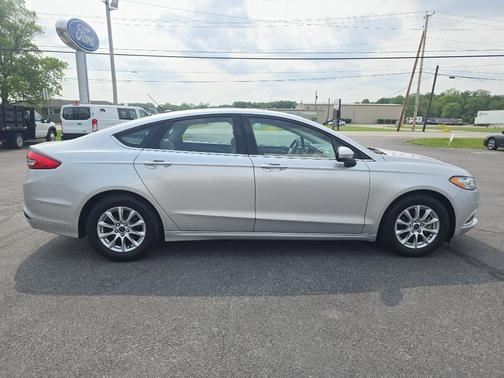 2017 Ford Fusion S
