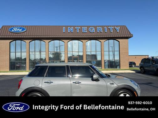 Moonwalk Gray Metallic 2020 MINI Hardtop Cooper