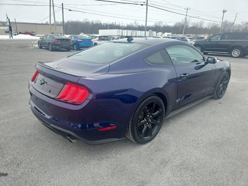 2020 Ford Mustang EcoBoost