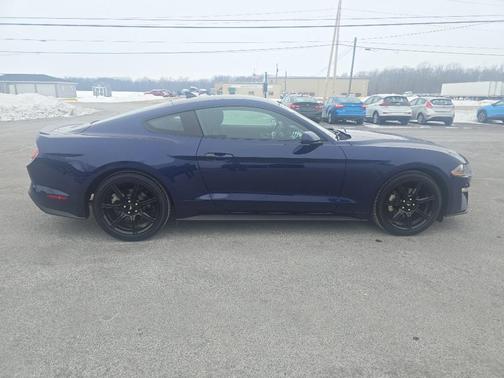 2020 Ford Mustang EcoBoost