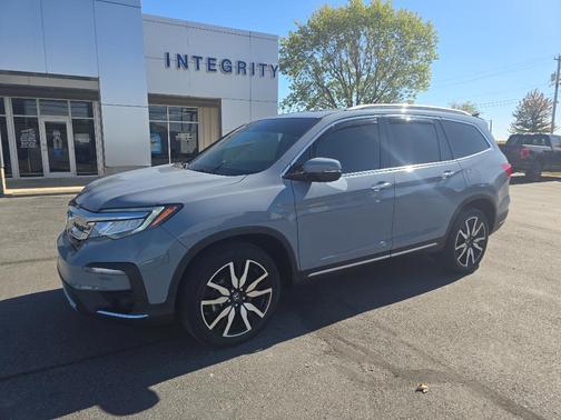 2022 Honda Pilot Touring 7-Passenger