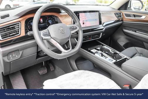 Opal White Pearl 2026 Volkswagen Atlas 2.0T SE w/Technology 4MOTION