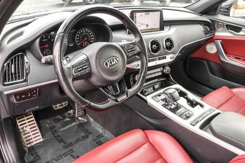 2018 Kia Stinger GT2