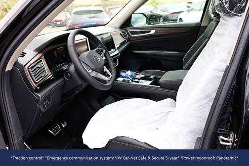 Deep Black Pearl 2026 Volkswagen Atlas 2.0T SEL Premium R-Line 4MOTION