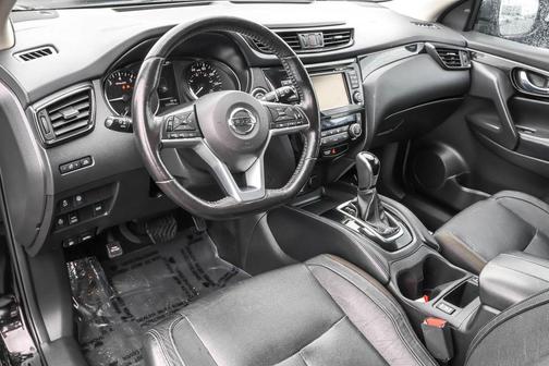 2017 Nissan Rogue Sport SL