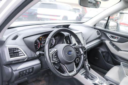 Crystal White Pearl 2020 Subaru Forester Limited