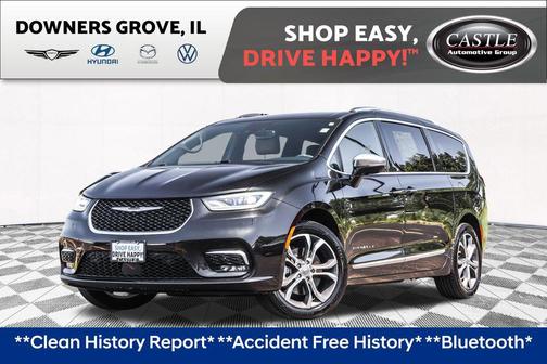 Brilliant Black Crystal Pearlcoat 2022 Chrysler Pacifica L
