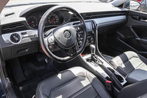 Blue Metallic 2020 Volkswagen Passat 2.0T SE