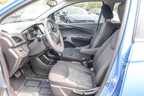 Splash Metallic 2018 Chevrolet Spark LS