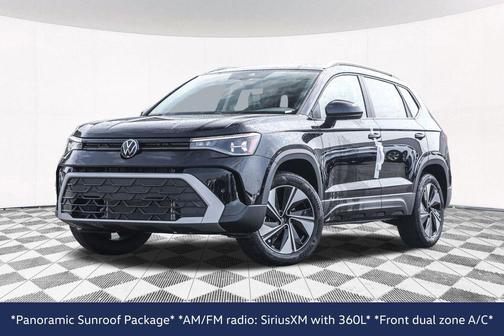 Deep Black Pearl 2026 Volkswagen Taos SE