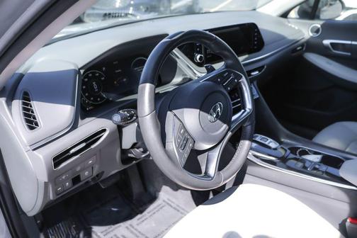 2023 Hyundai SONATA Hybrid Limited