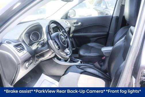 Granite Crystal Metallic Clearcoat 2018 Jeep Compass Latitude
