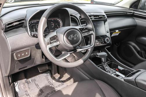 Shimmering Silver 2023 Hyundai TUCSON SEL