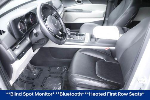 Silky Silver 2022 Kia Carnival LXS