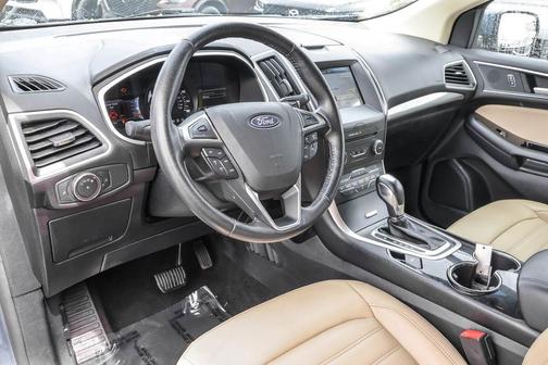 Blue Metallic 2018 Ford Edge SEL