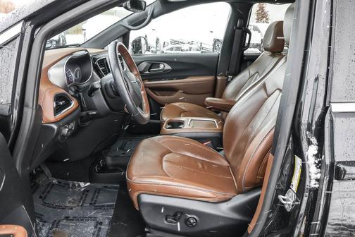 2020 Chrysler Pacifica Hybrid Limited