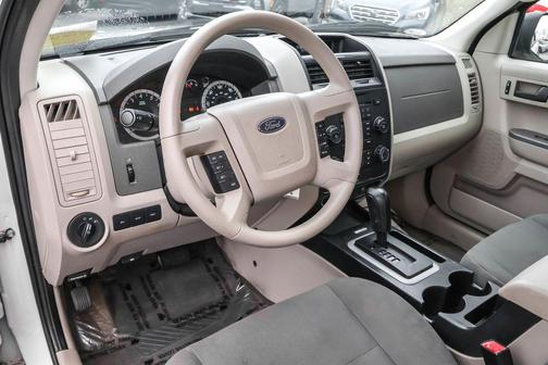 2011 Ford Escape XLS