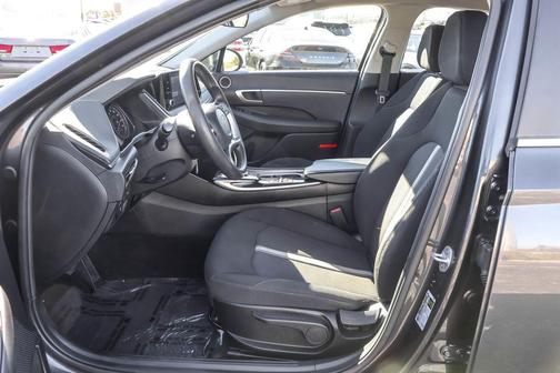 2023 Hyundai SONATA SE