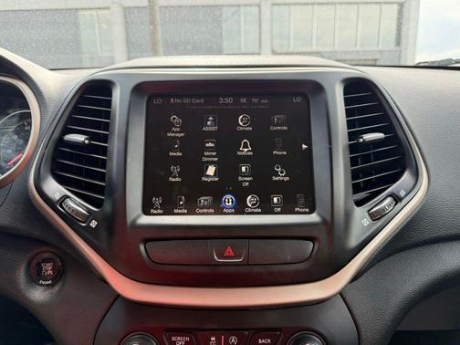 Bright White Clearcoat 2015 Jeep Cherokee Latitude