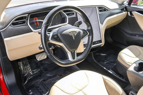 2013 Tesla Model S Performance