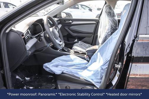 Deep Black Pearl 2026 Volkswagen Jetta 1.4T SE