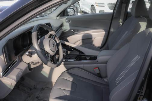 2023 Hyundai ELANTRA HEV Blue