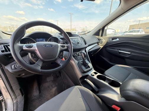 Sterling Gray Metallic 2014 Ford Escape SE