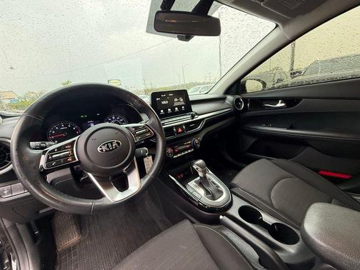 Aurora Black 2019 Kia Forte S