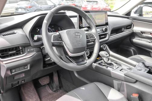 Midnight Black Metallic 2026 Toyota Grand Highlander Hybrid XLE
