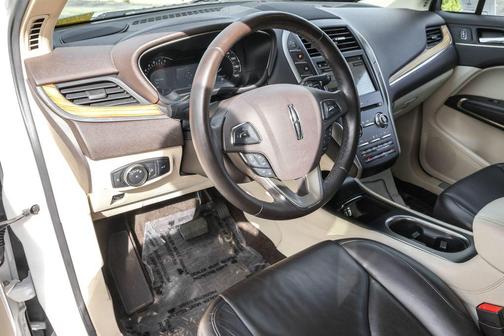 2016 Lincoln MKC Select