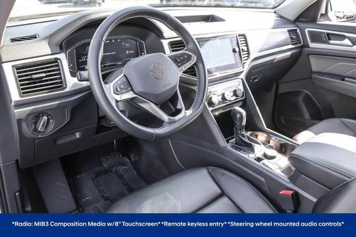 Pure White 2023 Volkswagen Atlas 3.6L SE w/Technology