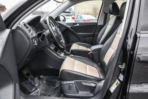 2016 Volkswagen Tiguan S