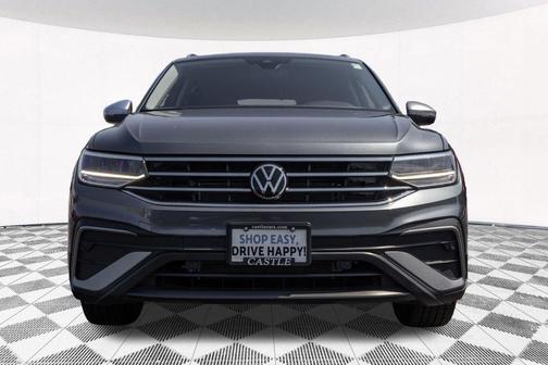 Deep Black Pearl 2024 Volkswagen Tiguan 2.0T Wolfsburg Edition