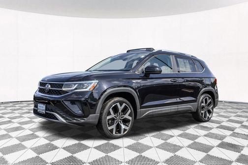 Black Metallic 2023 Volkswagen Taos 1.5T SEL