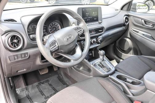 Cyber Silver w/Black Roof 2023 Hyundai KONA SEL